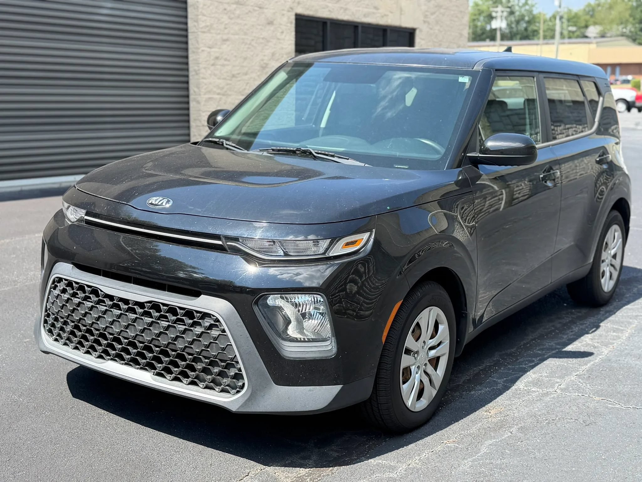 Used 2020 Kia Soul LX FWD image 2