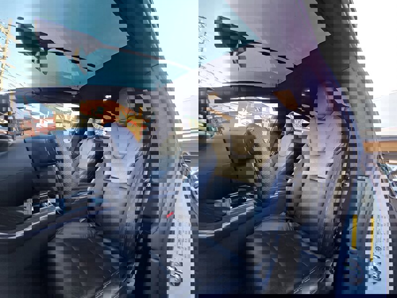 Used 2022 Tesla Model X image 17