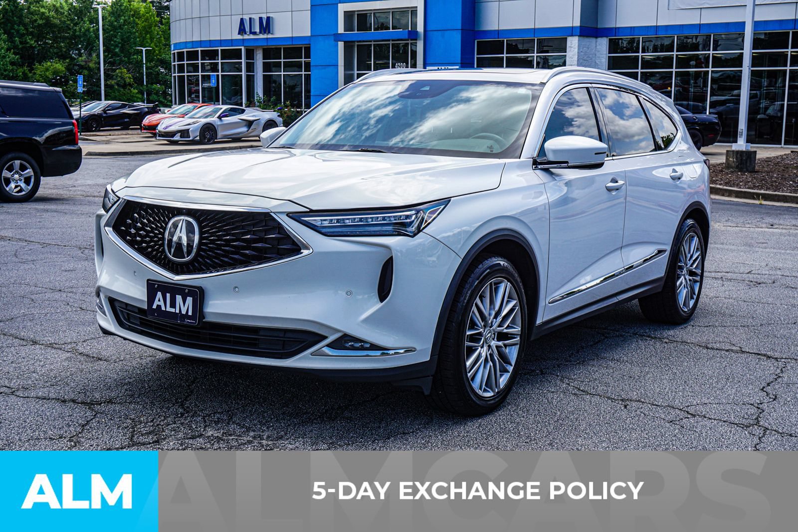 Used 2023 Acura MDX w/ Advance Package AWD/4WD image 4