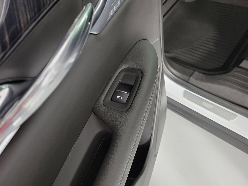 Certified 2025 Cadillac XT6 Premium Luxury w/ Technology Package image 15