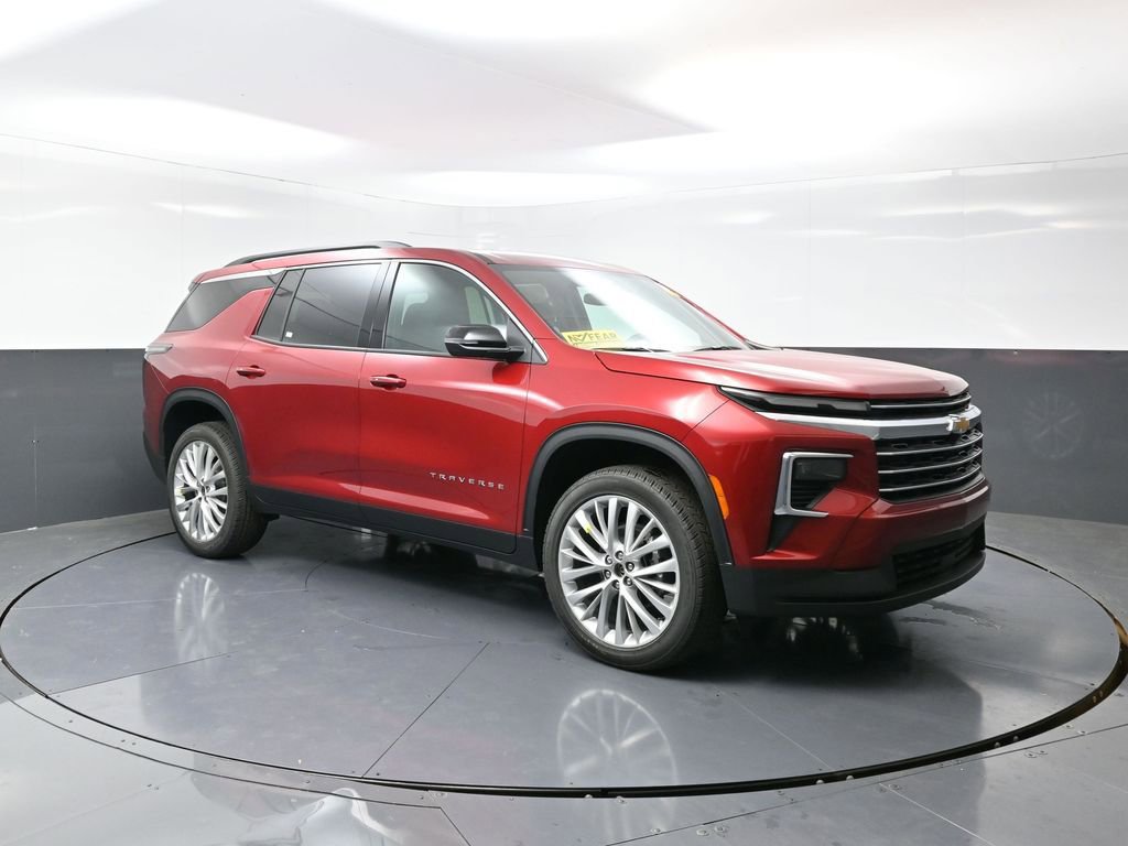 New 2026 Chevrolet Traverse LT image 3