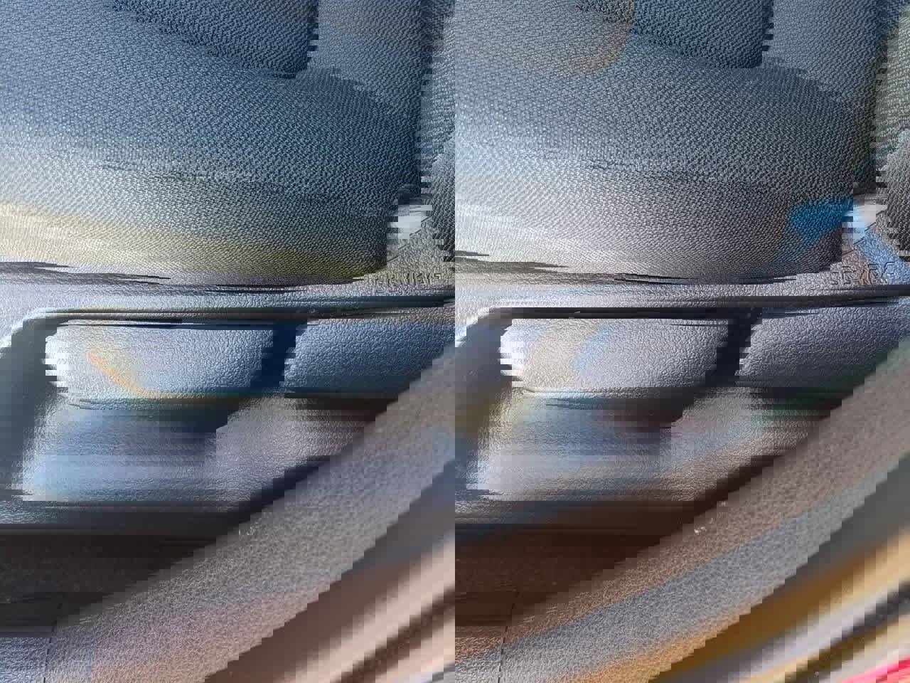 Used 2022 Toyota Corolla LE image 15