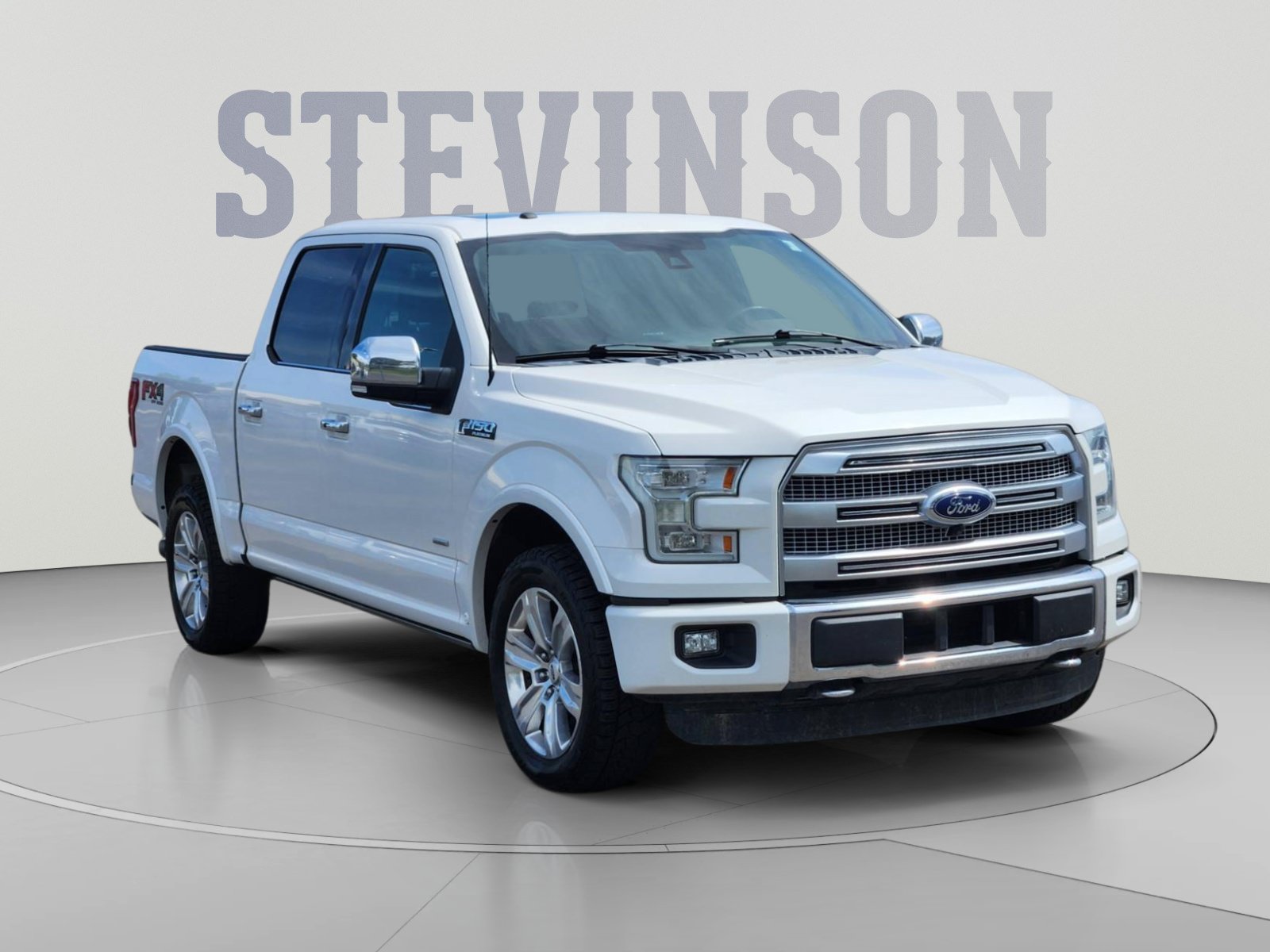 Used 2016 Ford F150 Platinum w/ Equipment Group 701A Luxury AWD/4WD image 4
