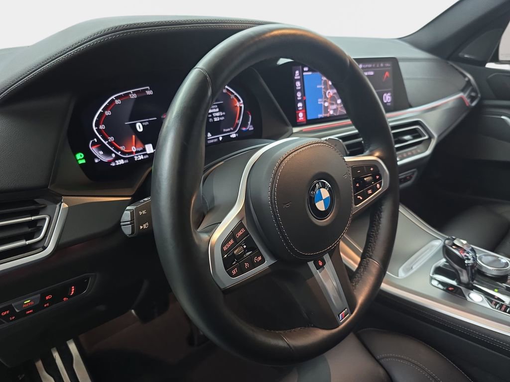 Used 2021 BMW X5 xDrive40i w/ M Sport Package AWD/4WD image 19