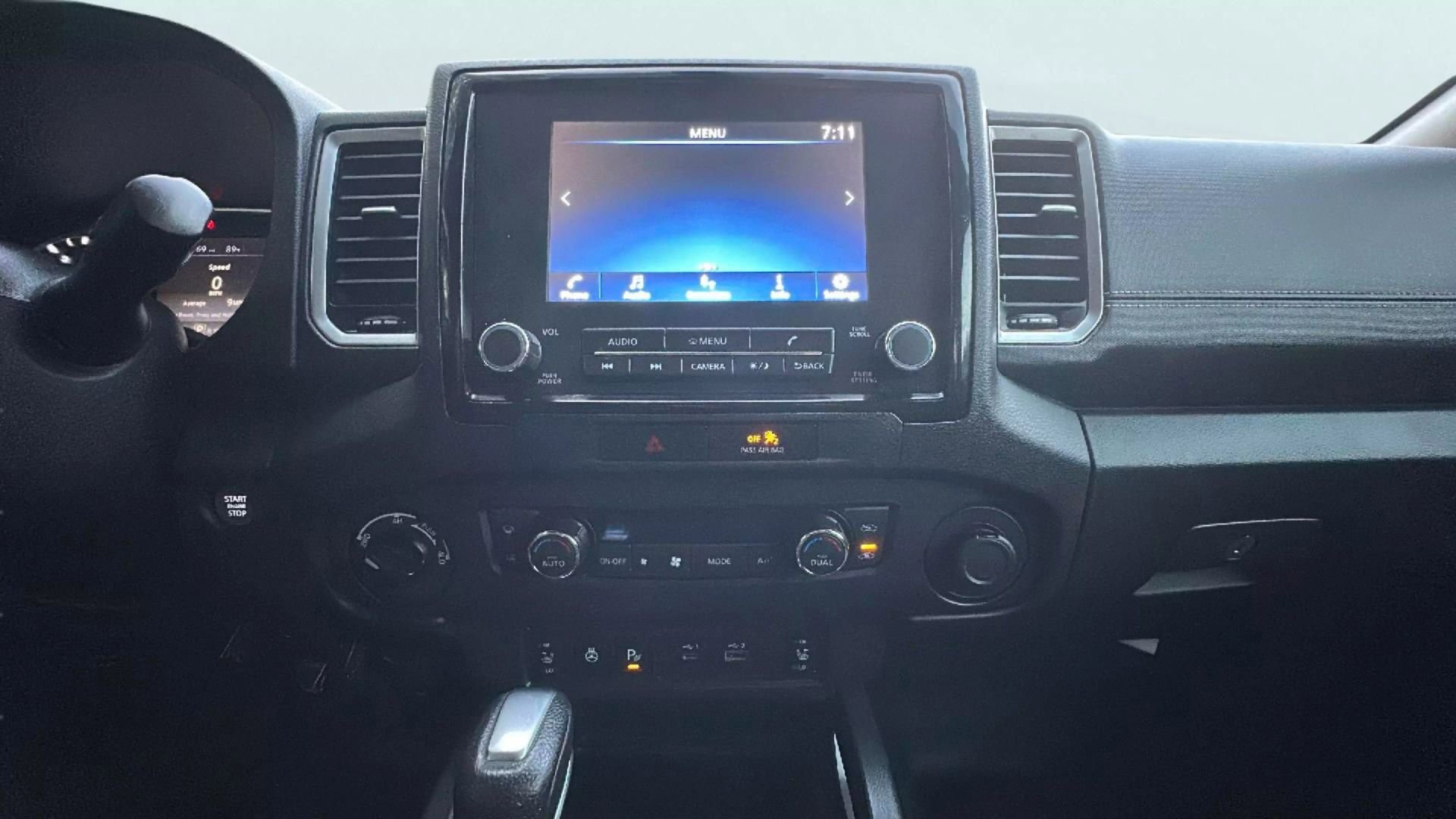 Used 2022 Nissan Frontier SV image 12