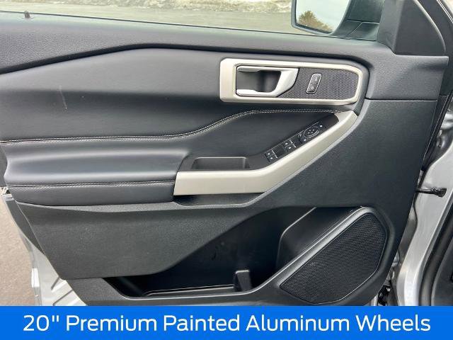 Certified 2023 Ford Explorer XLT w/ Equipment Group 202A image 5