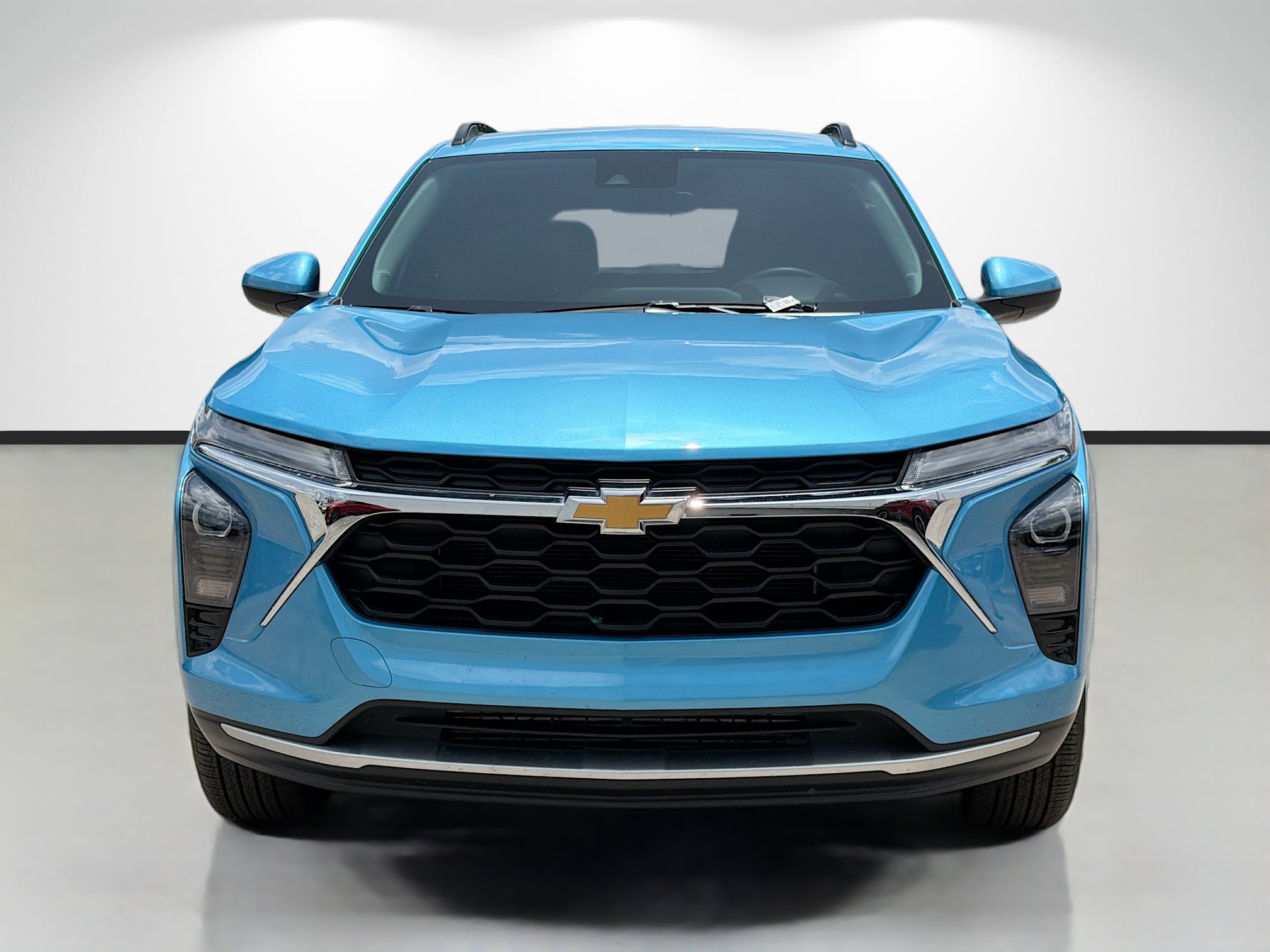 Used 2025 Chevrolet Trax LT w/ LT Convenience Package FWD image 8