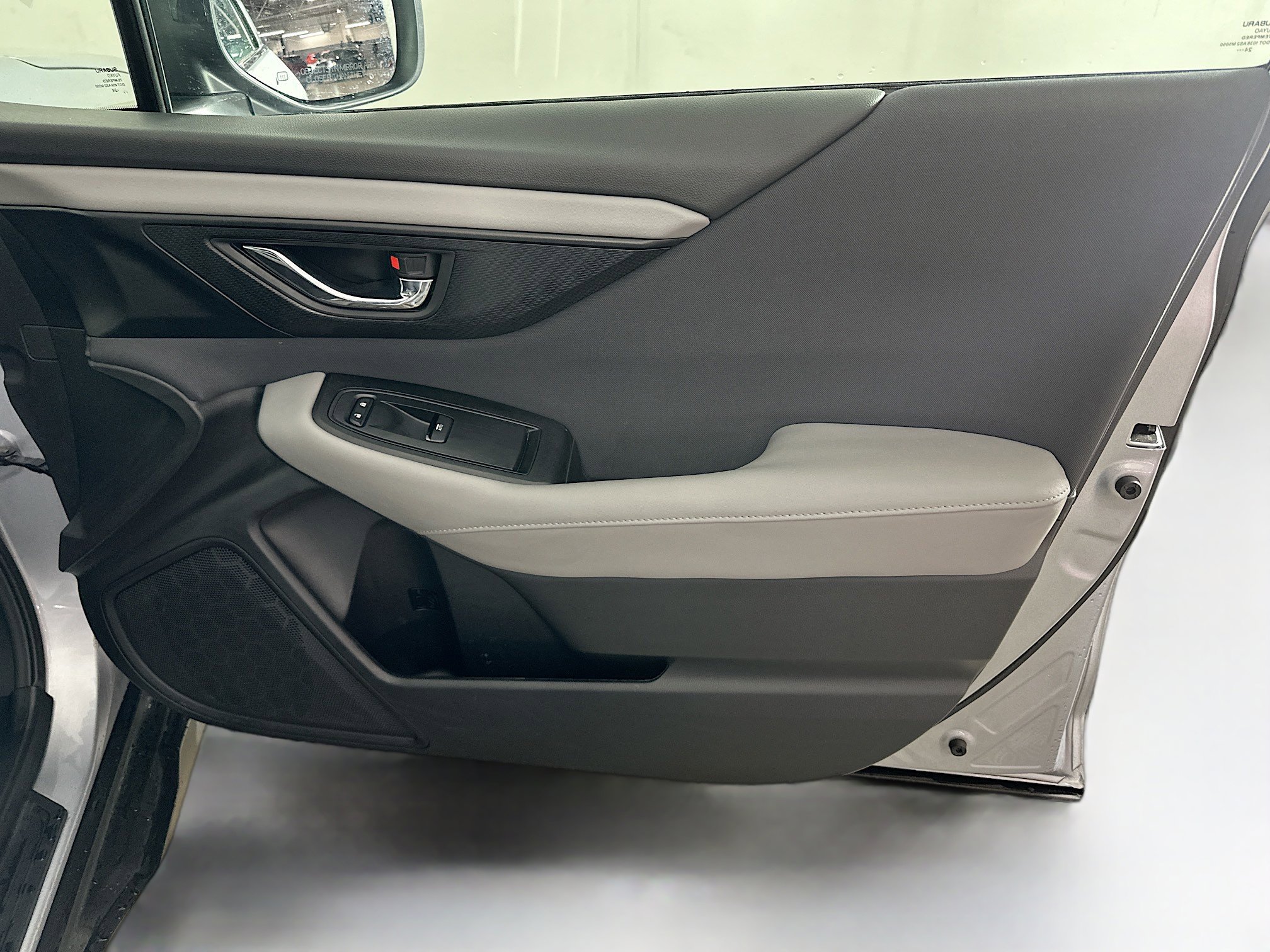 Used 2025 Subaru Outback Premium AWD/4WD image 31