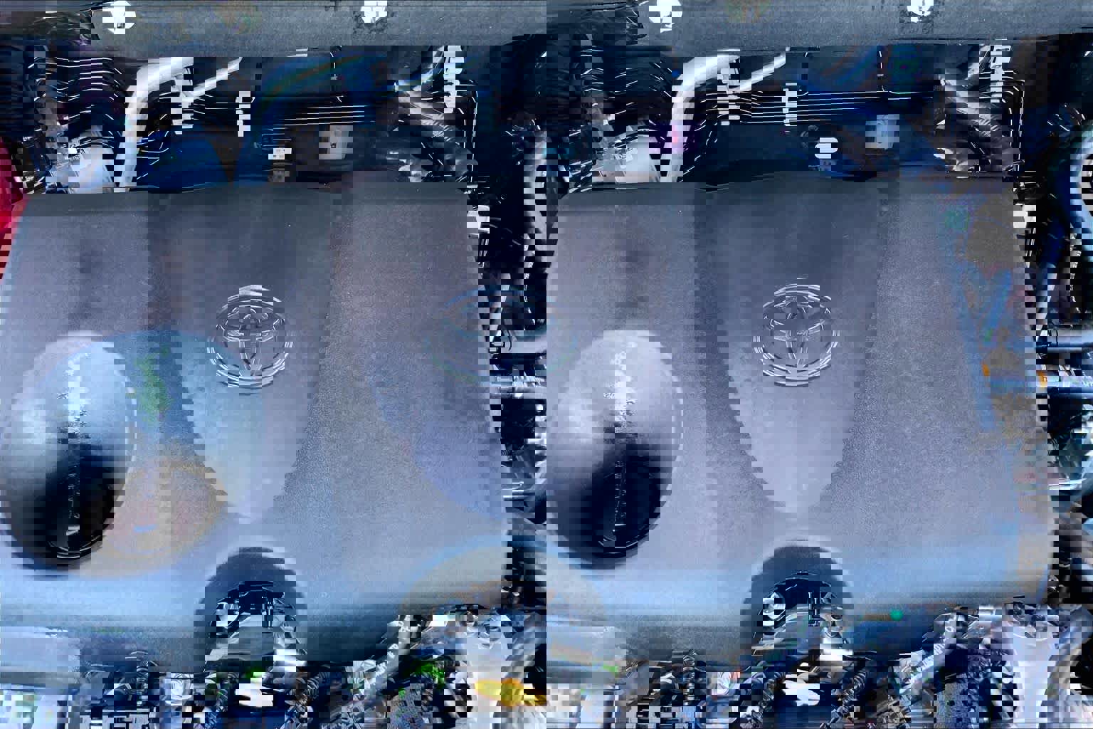 Certified 2025 Toyota RAV4 XLE image 31