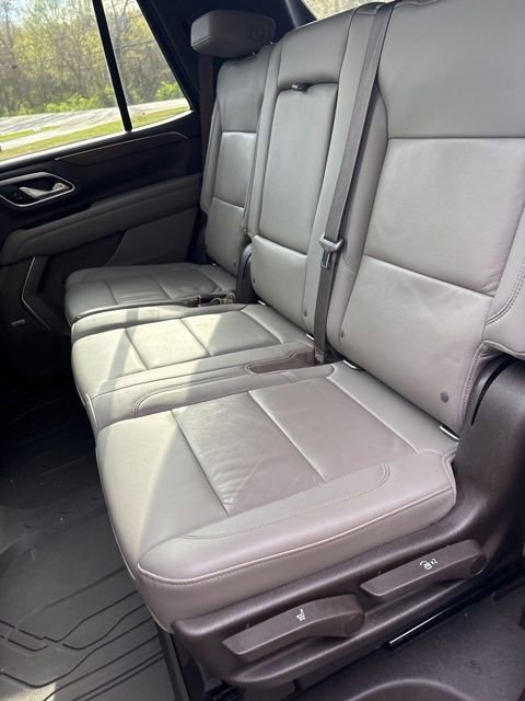 Used 2021 Chevrolet Tahoe LT w/ LT Signature Package image 21