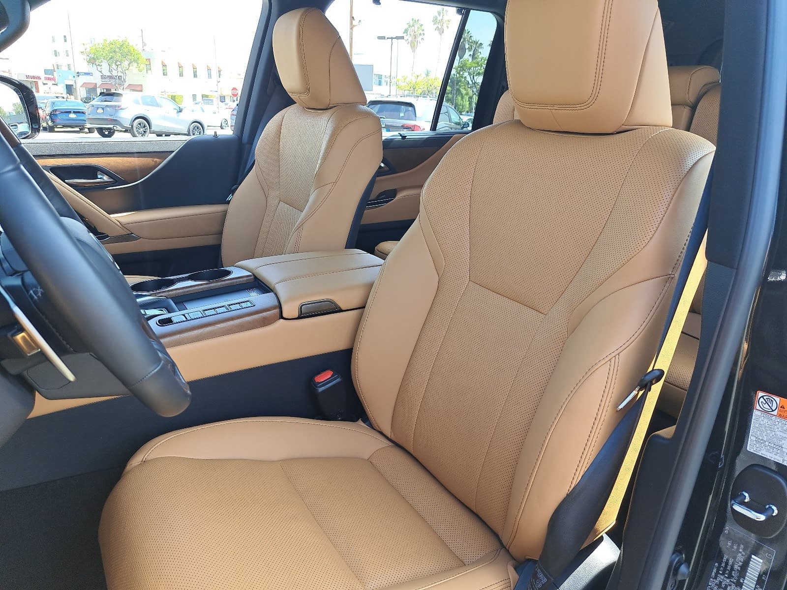 New 2026 Lexus LX 700h Luxury w/ Appearance Package AWD/4WD image 17