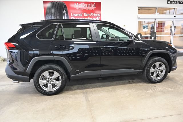 Used 2024 Toyota RAV4 XLE AWD/4WD image 5