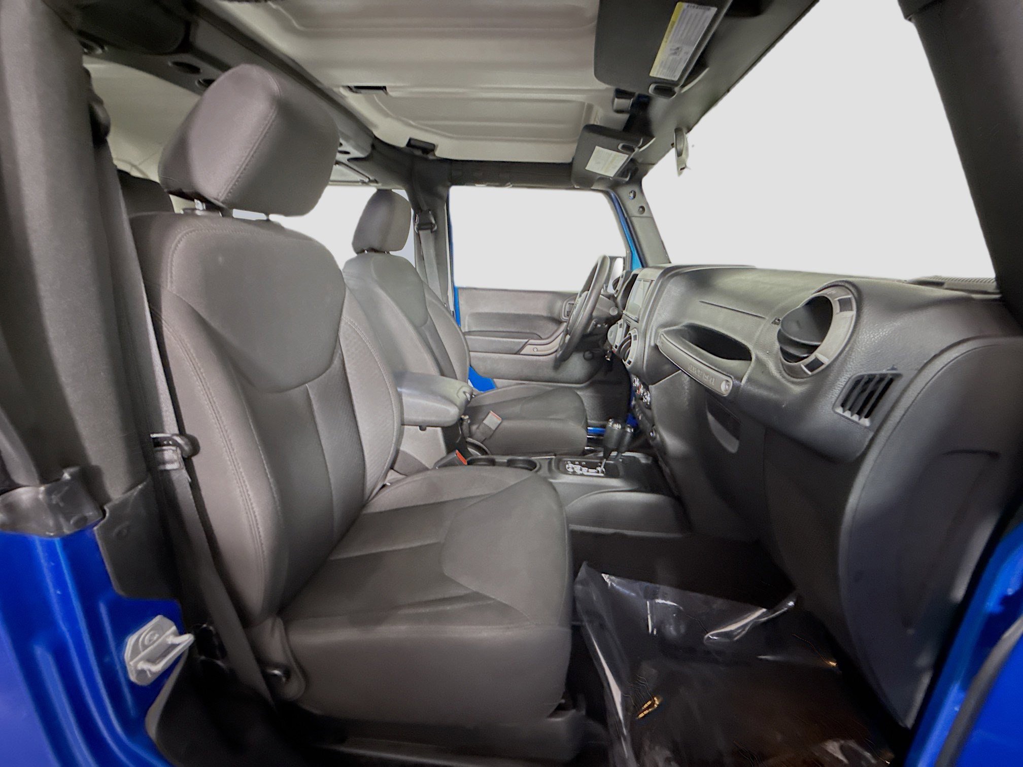 Used 2016 Jeep Wrangler Sport image 25