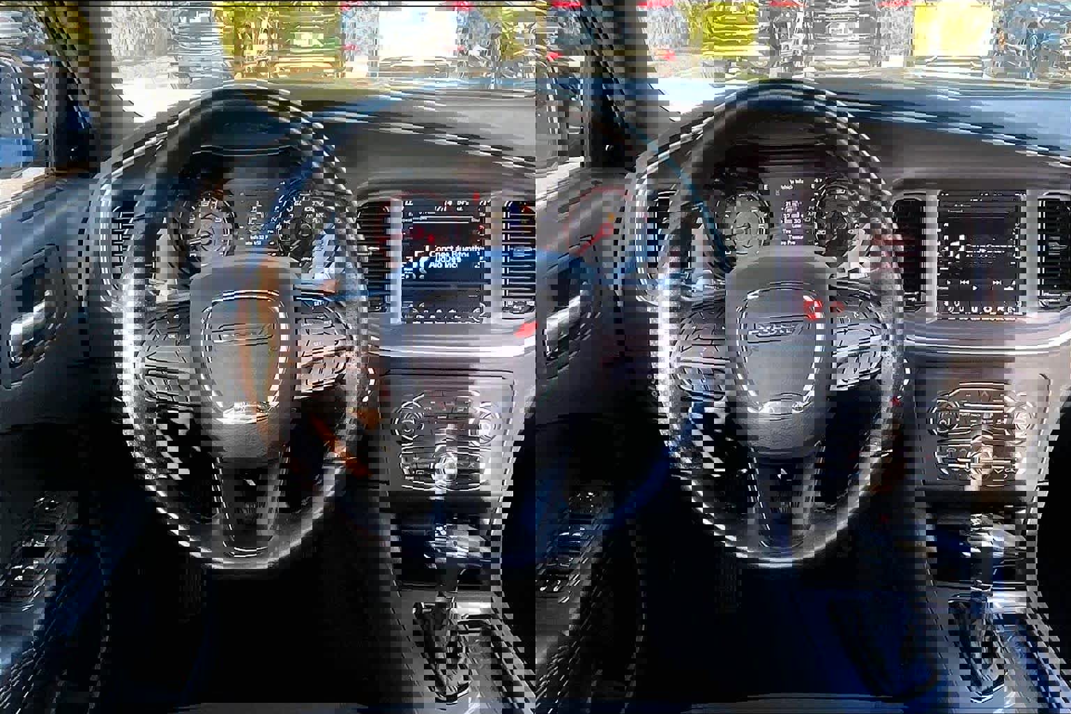 Used 2022 Dodge Charger R/T w/ Blacktop Package image 5