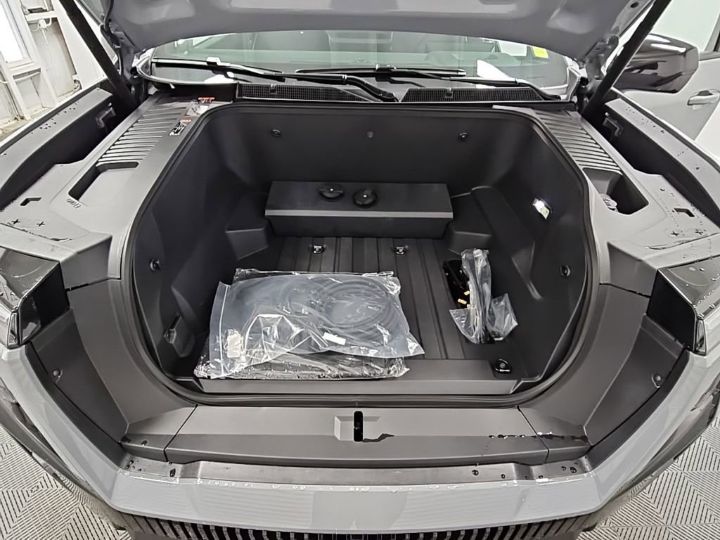 New 2026 GMC Sierra EV Elevation image 39