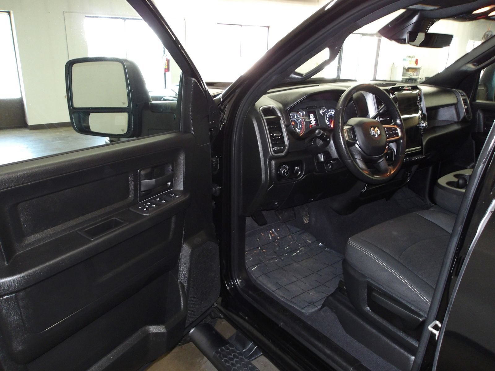 Used 2025 RAM 3500 Tradesman AWD/4WD image 8