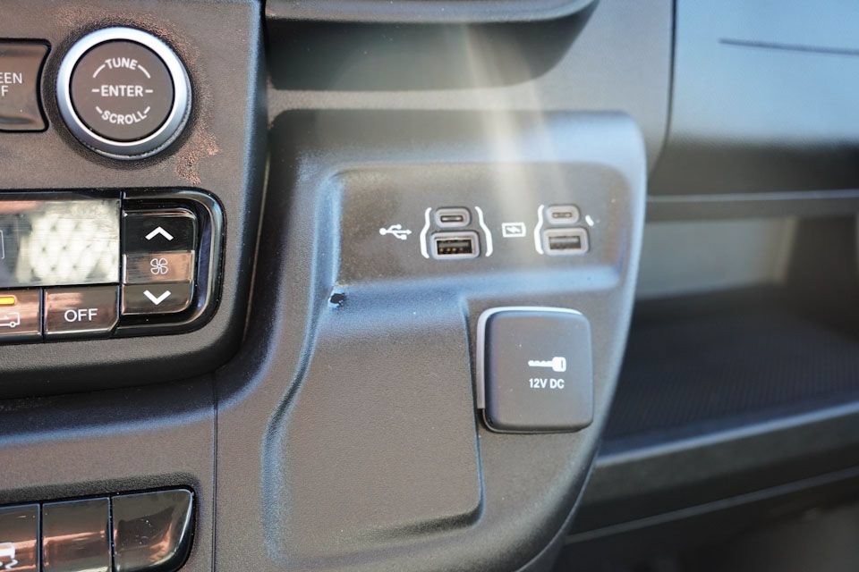 Used 2022 RAM ProMaster 2500 w/ Convenience Group FWD image 24
