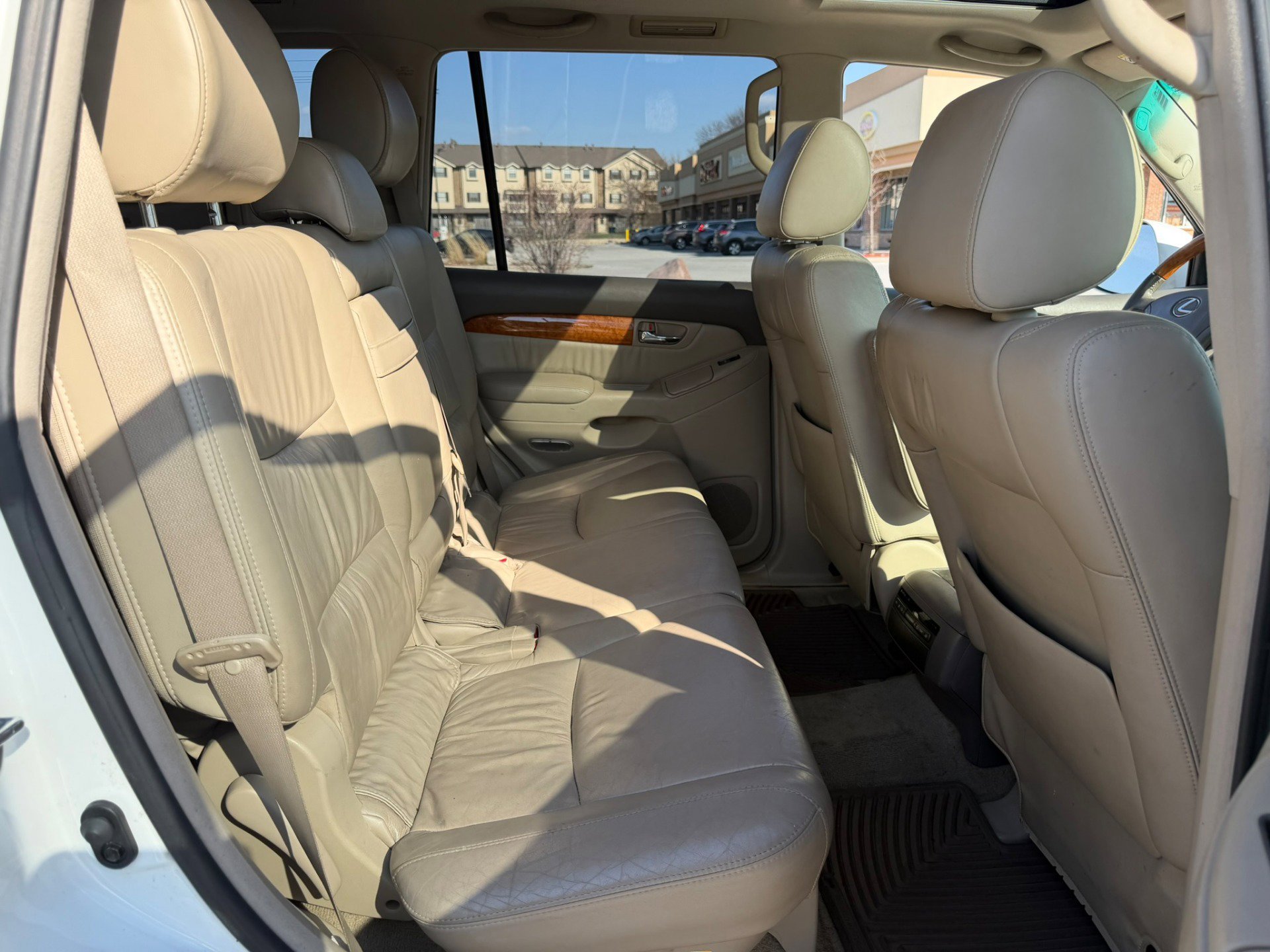 Used 2005 Lexus GX 470 image 25