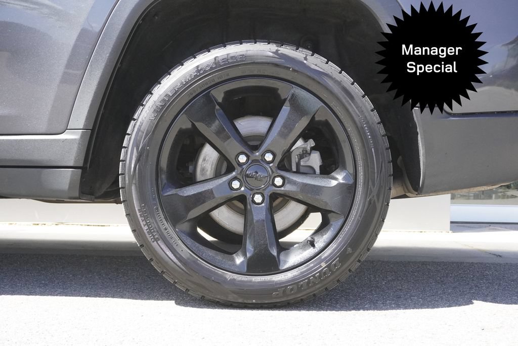 Used 2022 Jeep Grand Cherokee L Limited w/ Black Appearance Package AWD/4WD image 34