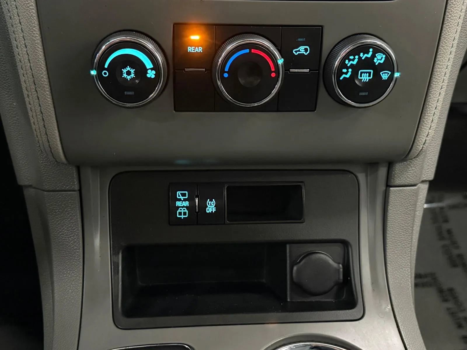 Used 2013 Chevrolet Traverse LS image 33