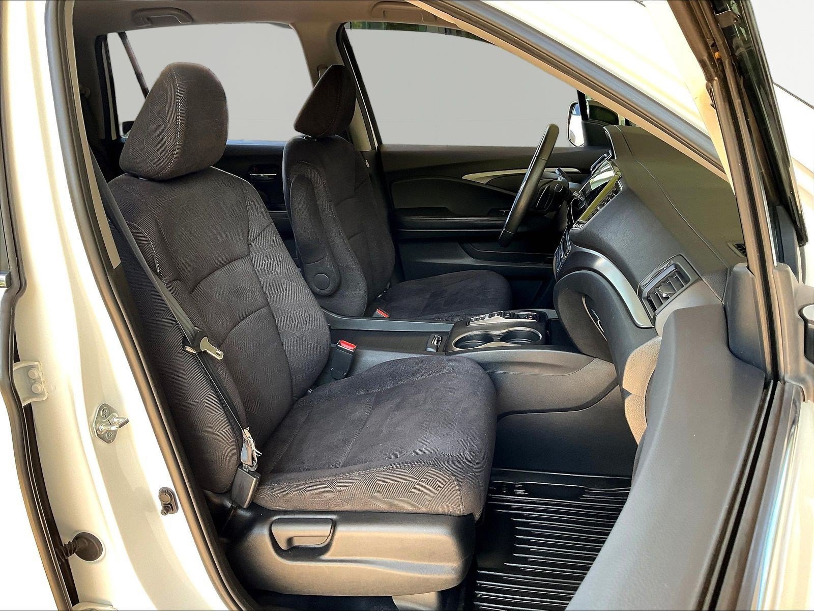 Used 2021 Honda Pilot EX image 30