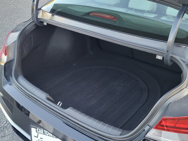 Used 2025 Hyundai Elantra Limited image 4