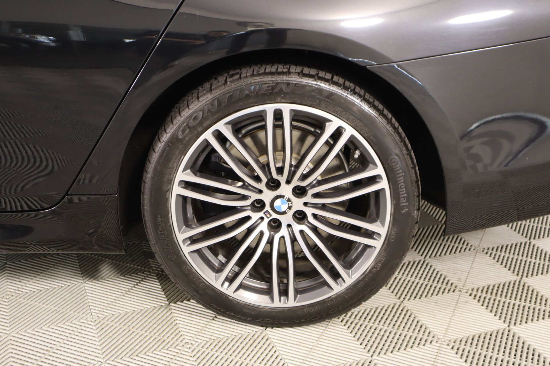Used 2017 BMW 540i xDrive image 20