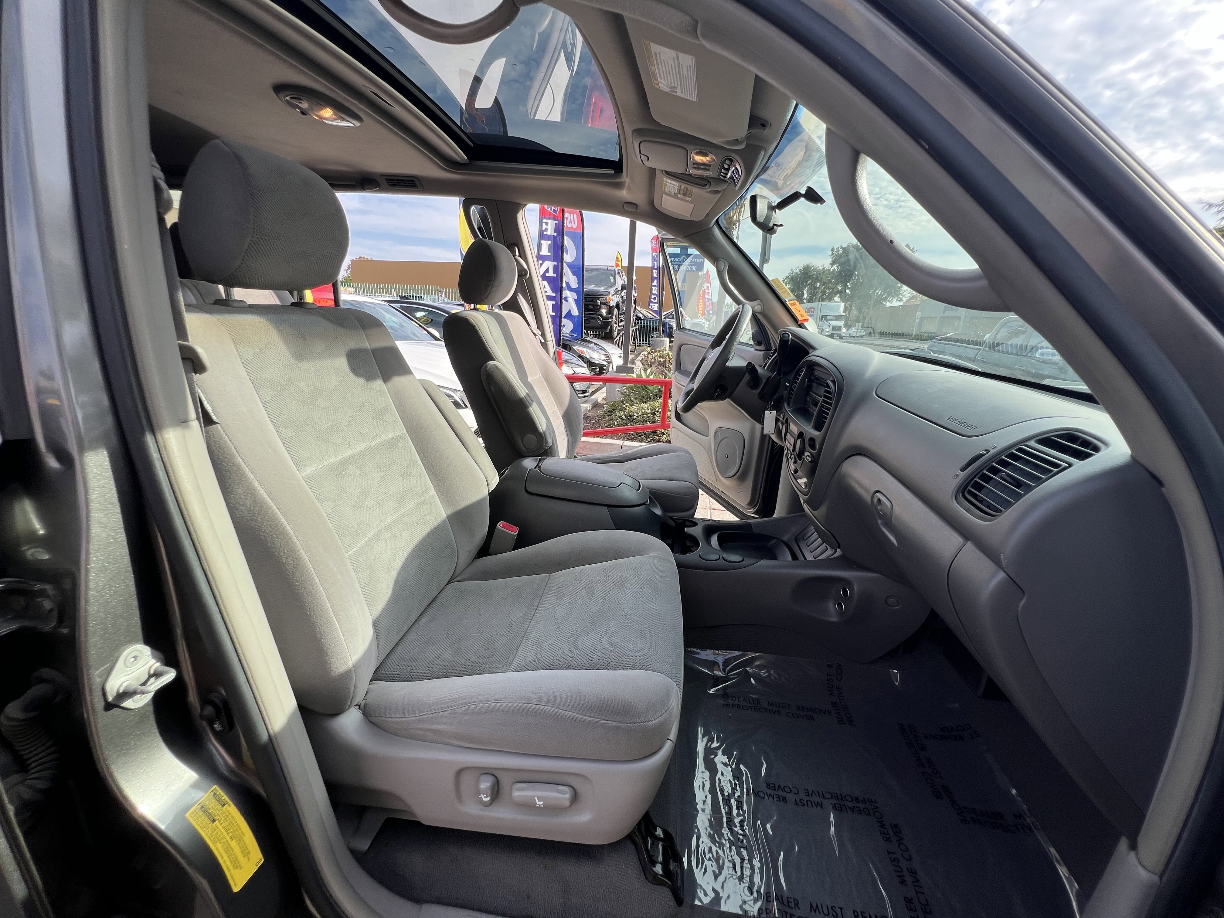 Used 2007 Toyota Sequoia SR5 image 38