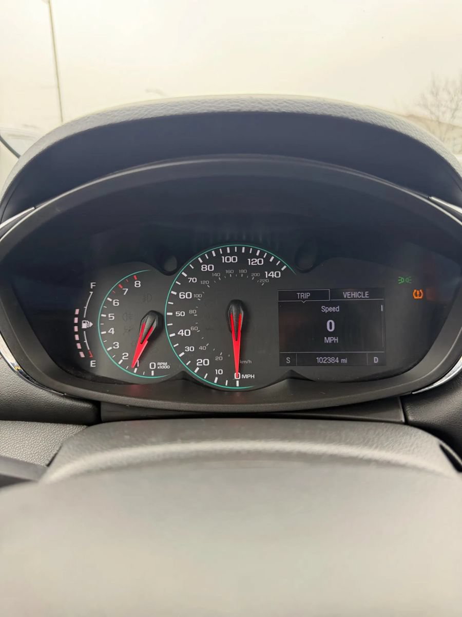Used 2019 Chevrolet Trax LT w/ LT Convenience Package FWD image 24
