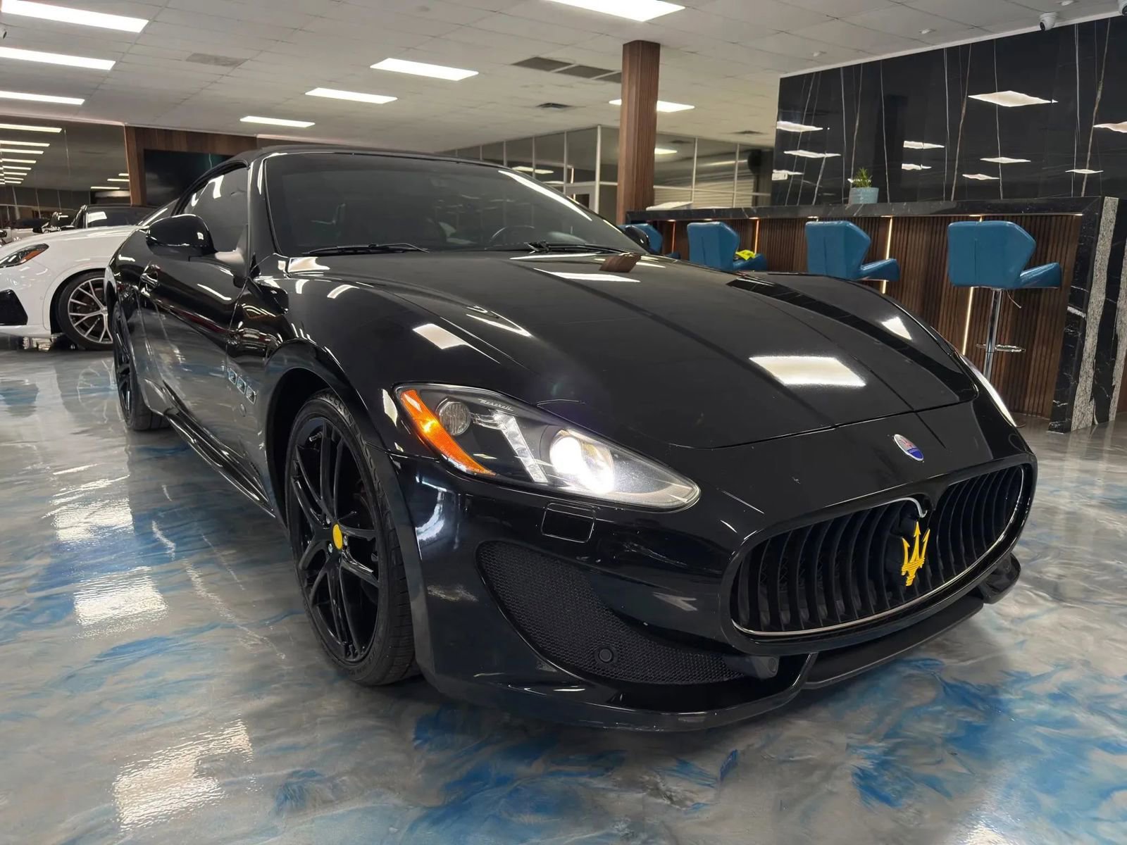 Used 2015 Maserati GranTurismo Sport RWD image 1