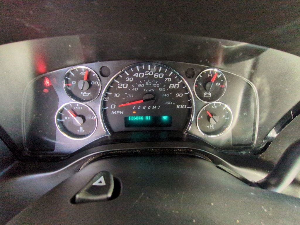 Used 2019 Chevrolet Express 2500 w/ Driver Convenience Package image 16
