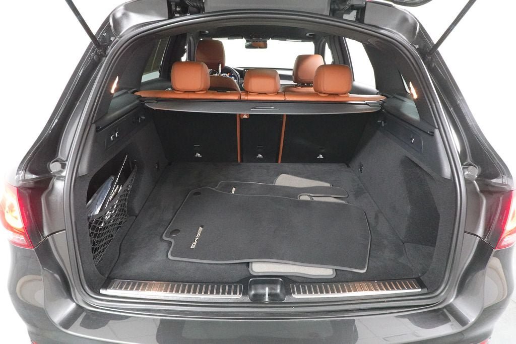 Used 2022 Mercedes-Benz GLC 43 AMG 4MATIC image 31