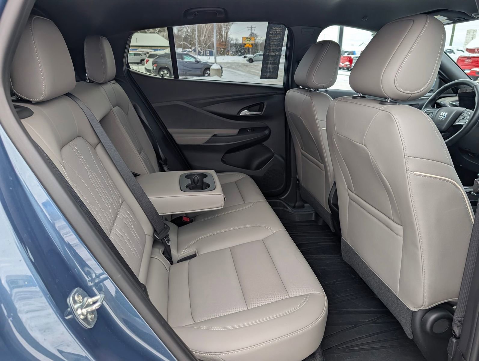 Certified 2025 Buick Envista Avenir image 32