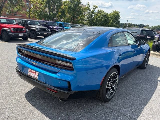 New 2026 Dodge Charger R/T AWD/4WD image 8