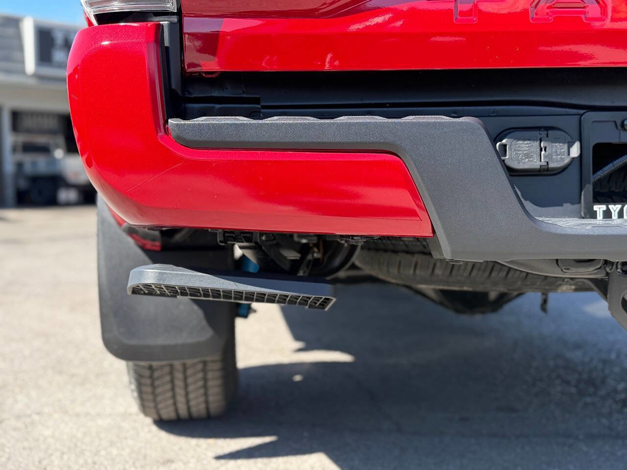 Used 2023 Toyota Tacoma TRD Sport image 33