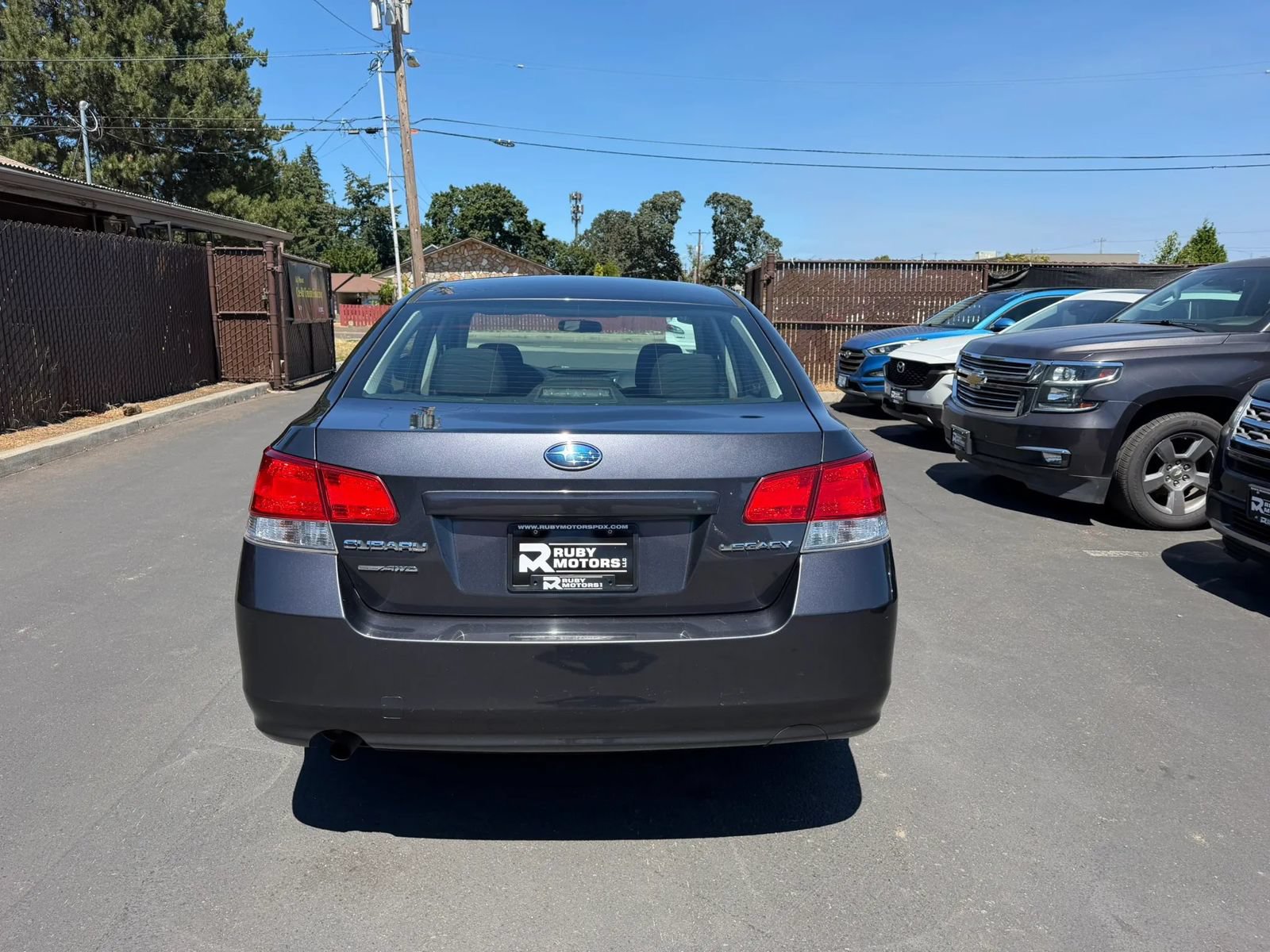 Used 2011 Subaru Legacy 2.5i AWD/4WD image 5
