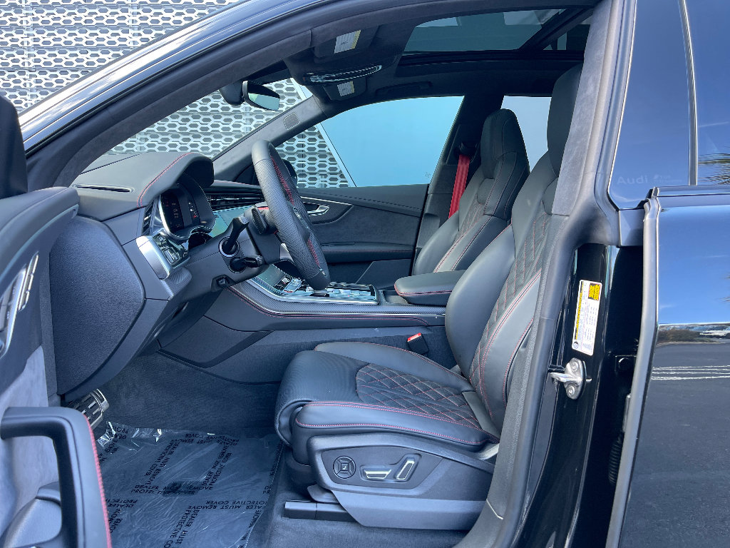 New 2026 Audi SQ8 Prestige image 16