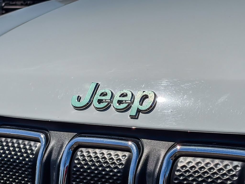 Used 2022 Jeep Compass Latitude AWD/4WD image 13