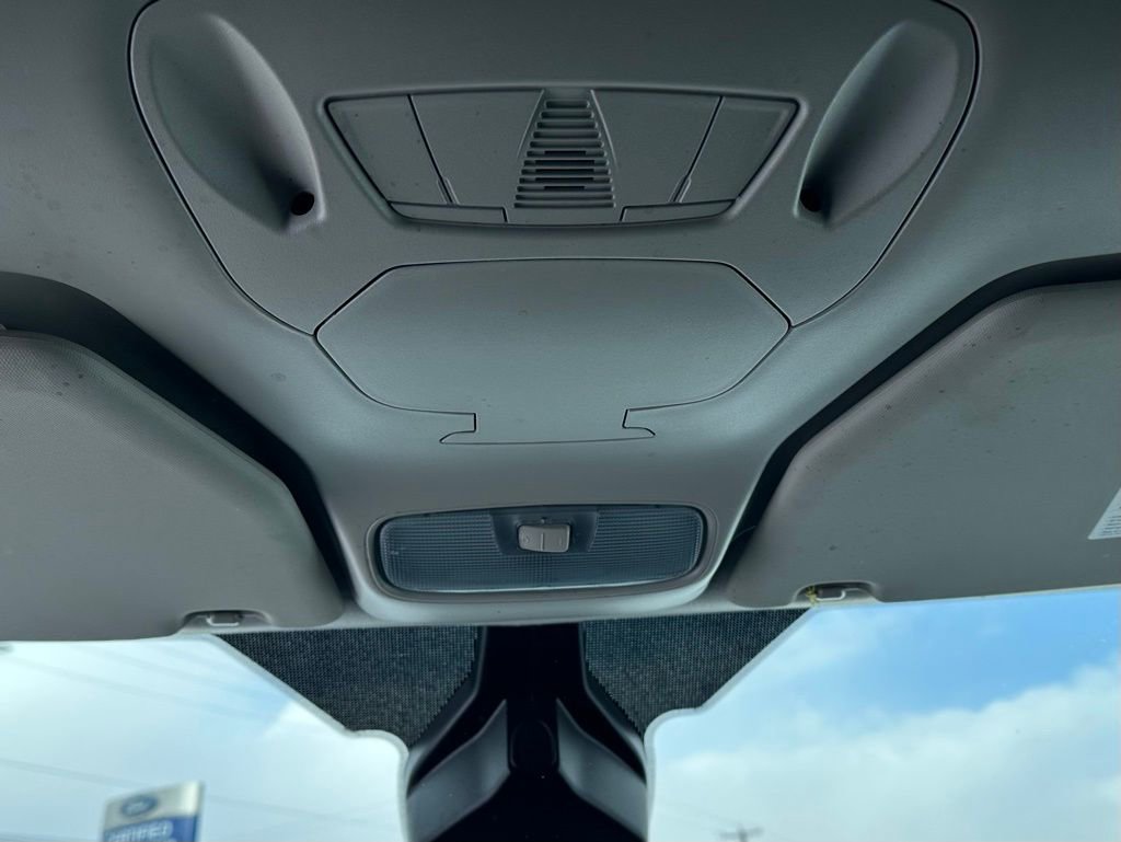 Used 2020 Ford Transit Connect XL image 17