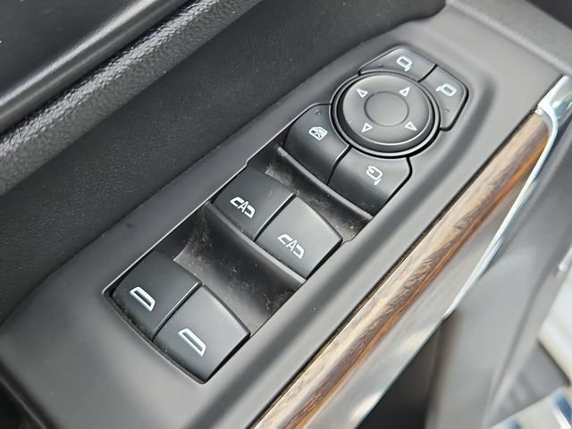 Used 2021 Chevrolet Silverado 1500 High Country w/ Technology Package AWD/4WD image 17