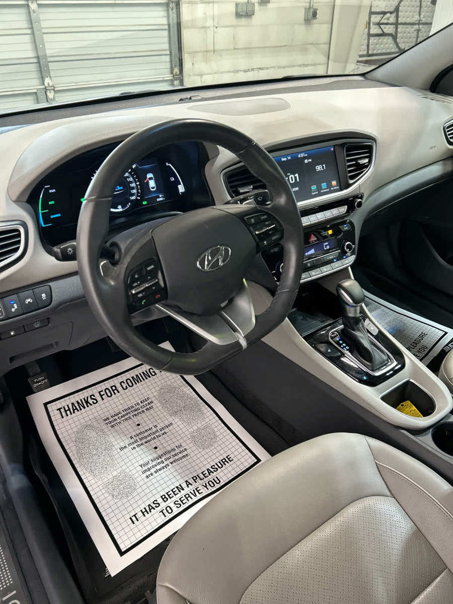 Used 2019 Hyundai Ioniq Limited w/ Ultimate Package 02 FWD image 10