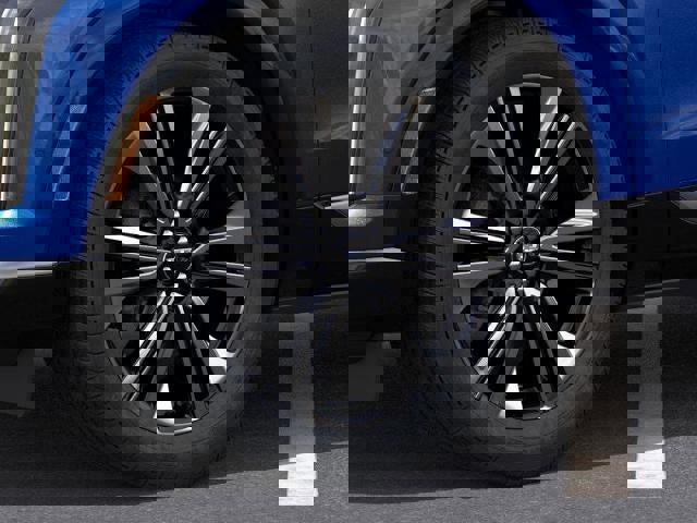 New 2026 Cadillac Optiq Luxury 2 image 9