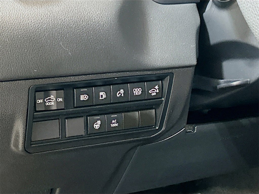 Used 2024 Toyota Tundra Limited image 8