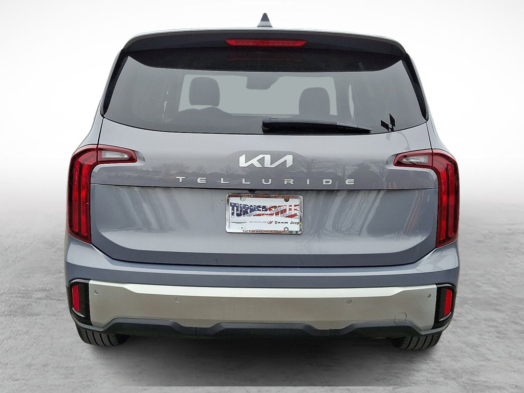Used 2024 Kia Telluride LX image 4
