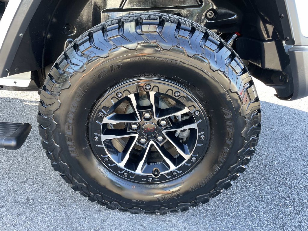 Used 2024 Jeep Wrangler Unlimited Rubicon AWD/4WD image 16
