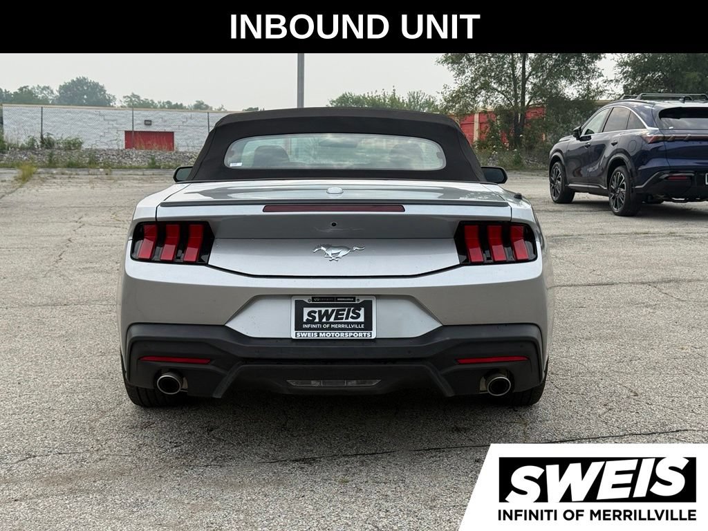 Used 2025 Ford Mustang Premium RWD image 7