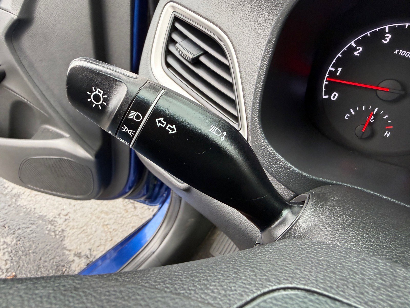 Used 2021 Hyundai Accent SE FWD image 27