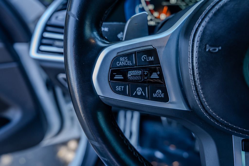 Used 2023 BMW X5 M50i w/ Executive Package image 6