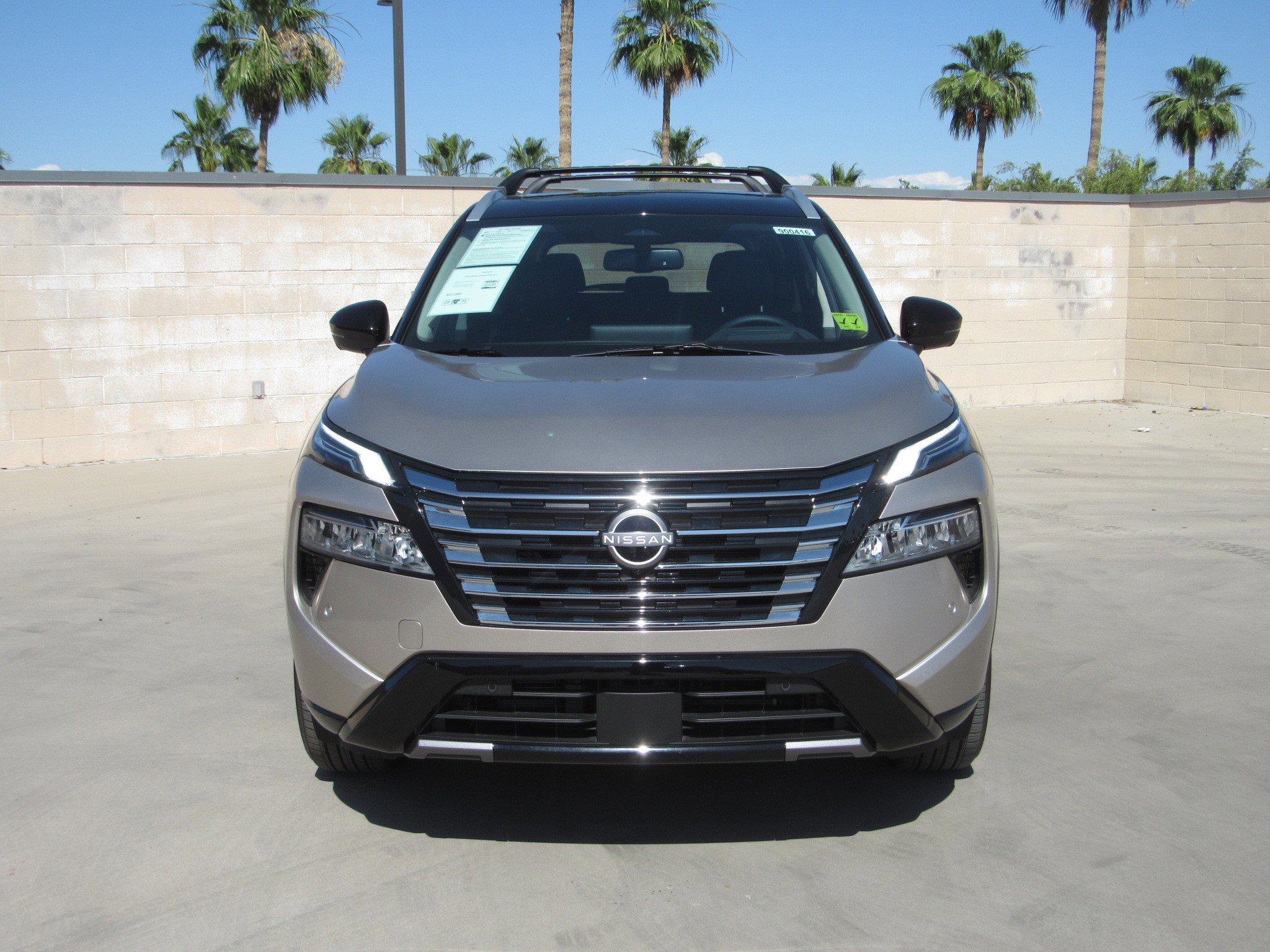 Used 2025 Nissan Rogue Platinum w/ Platinum Premium Package AWD/4WD image 3