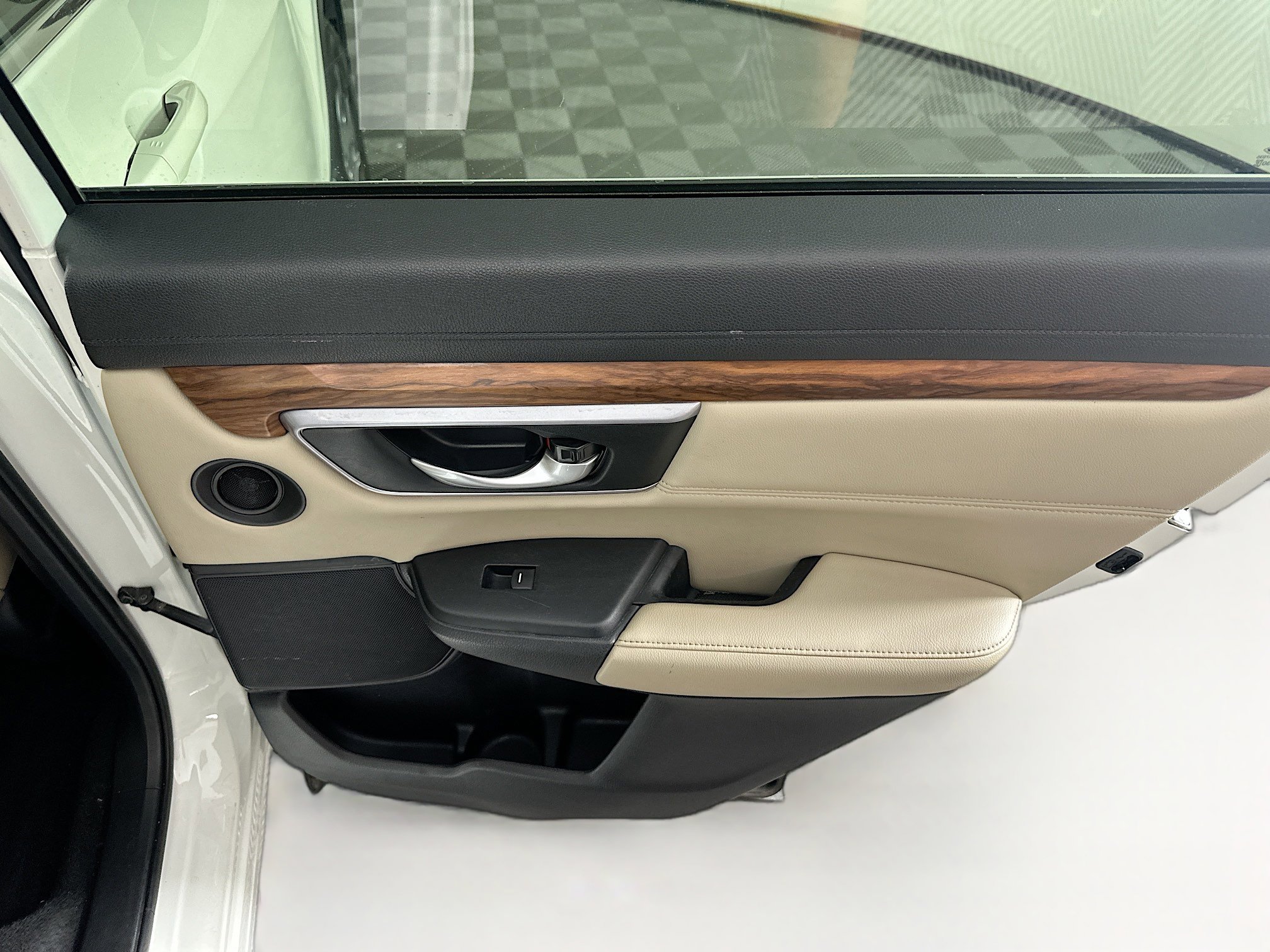 Used 2017 Honda CR-V EX-L image 30